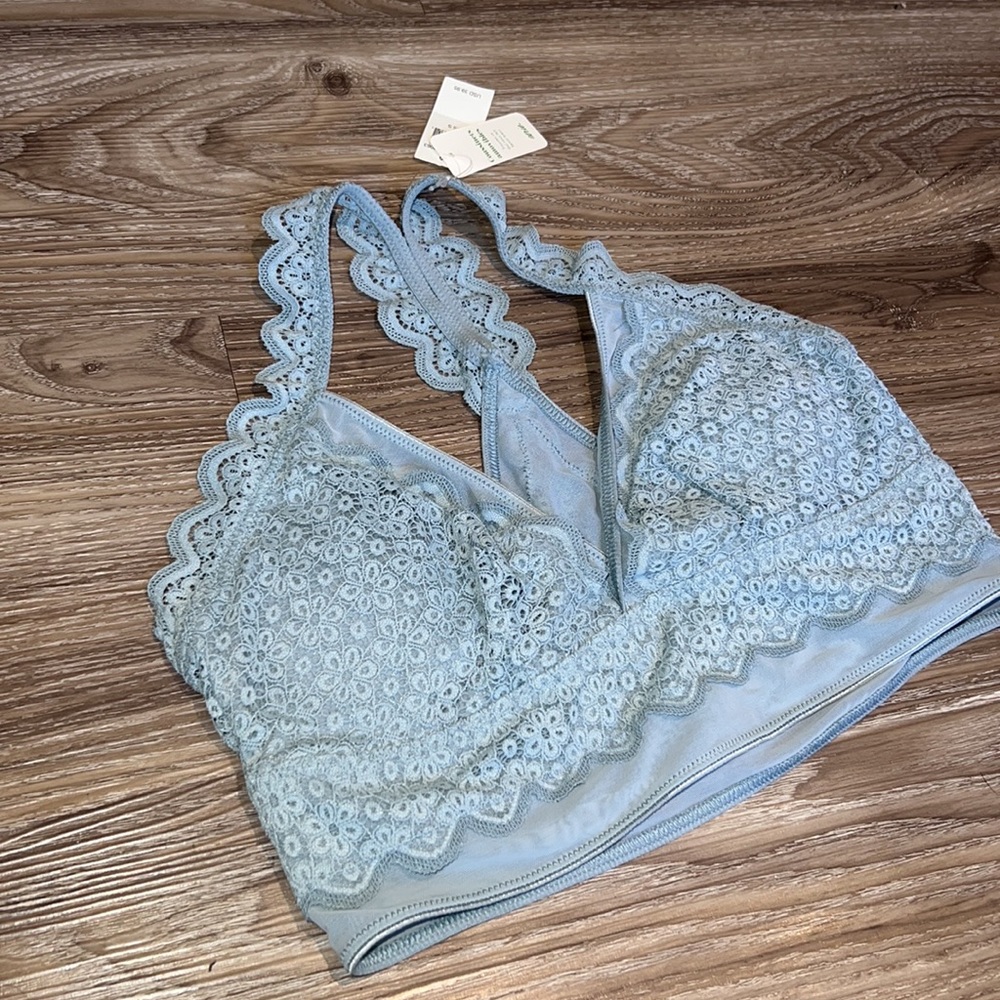 🦋 aerie lace brallete